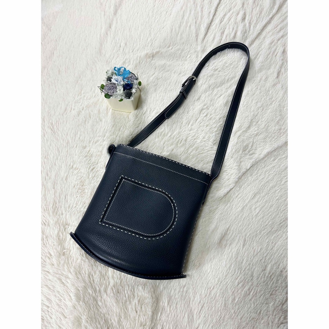 DELVAUX(デルヴォー)のDELVAUX デルヴォー Pin ショルダーバッグ 美品 レディースのバッグ(ショルダーバッグ)の商品写真