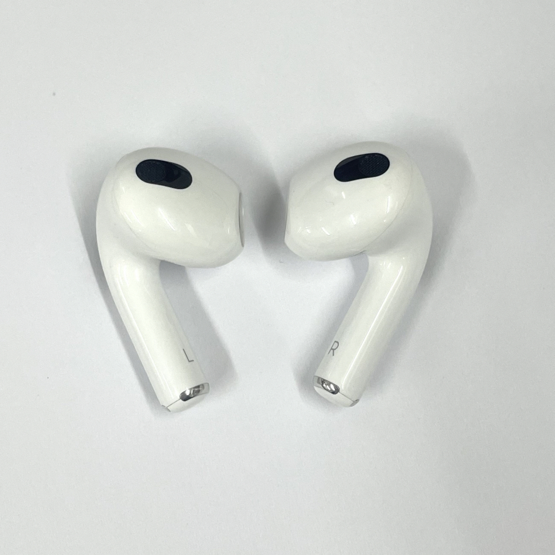 エアーポッズ AirPods 第3世代国内正規品 両耳のみイヤフォン