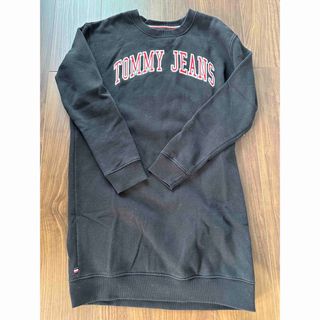 トミージーンズ  TOMMY JEANS  スエットワンピース　Sサイズ(ひざ丈ワンピース)