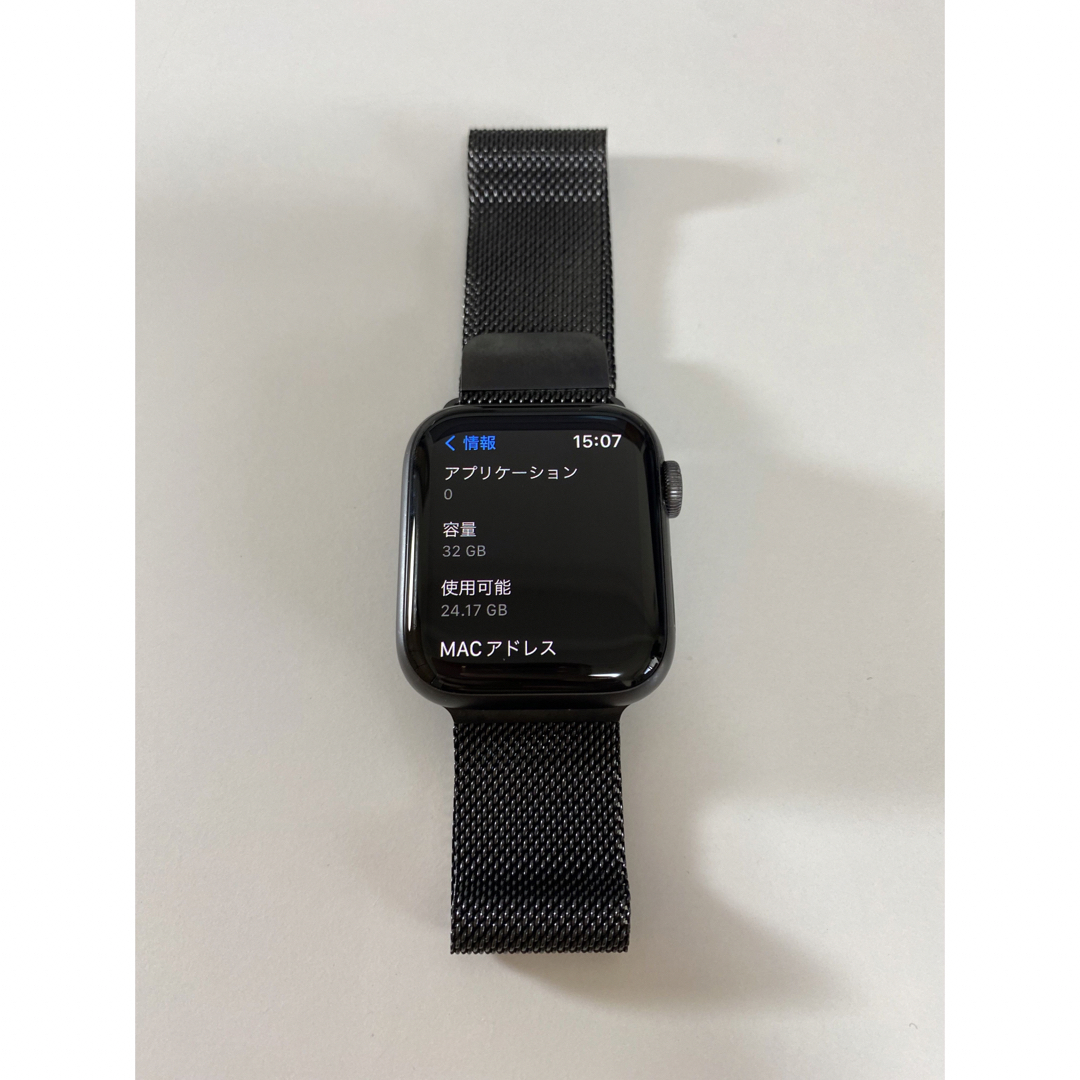 Apple Watch(アップルウォッチ)のApple Watch Series 5 GPS 40mm A2092 ブラック メンズの時計(腕時計(デジタル))の商品写真