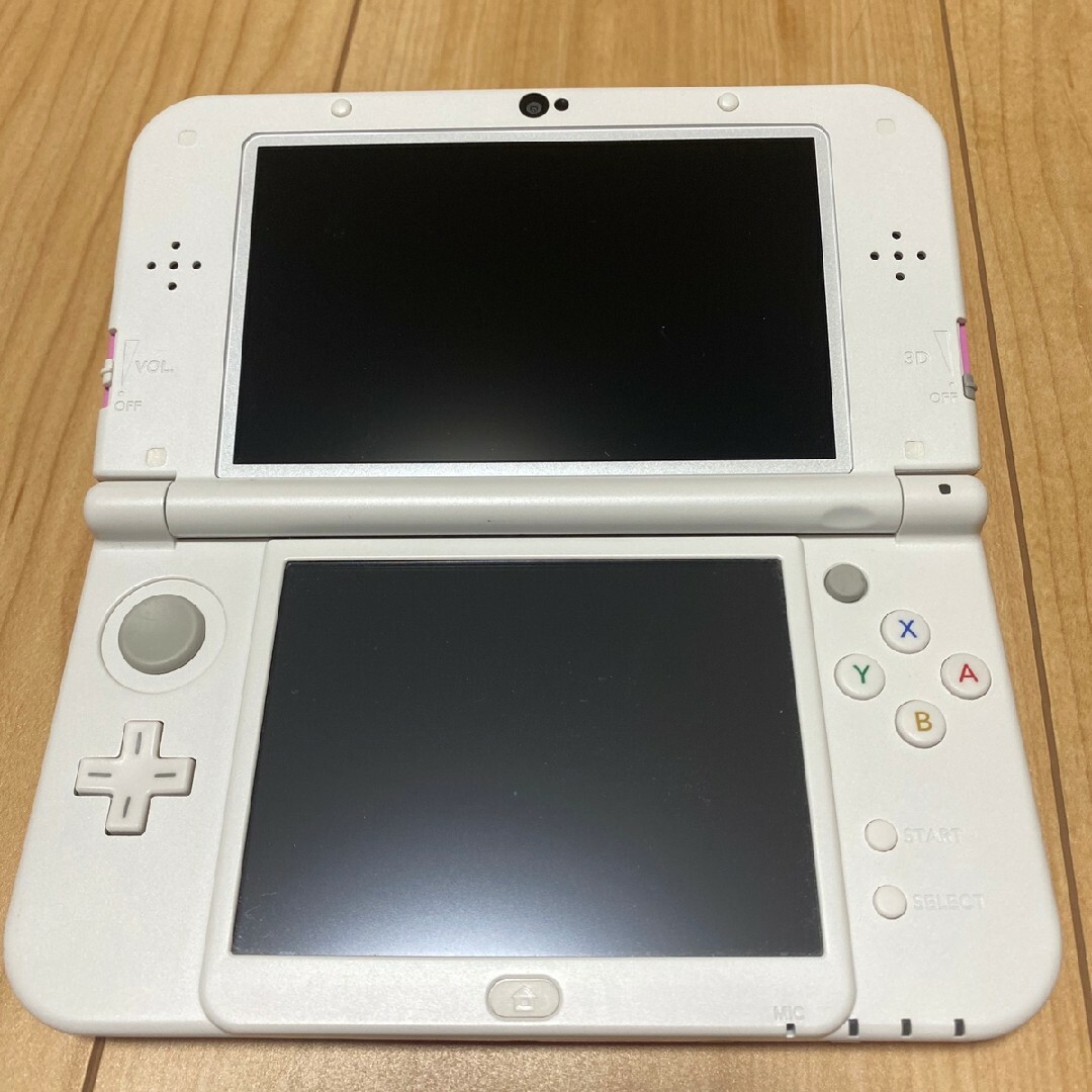 任天堂(ニンテンドウ)の【動作確認済】Newニンテンドー3DS LL　ピンク×ホワイト エンタメ/ホビーのゲームソフト/ゲーム機本体(携帯用ゲーム機本体)の商品写真