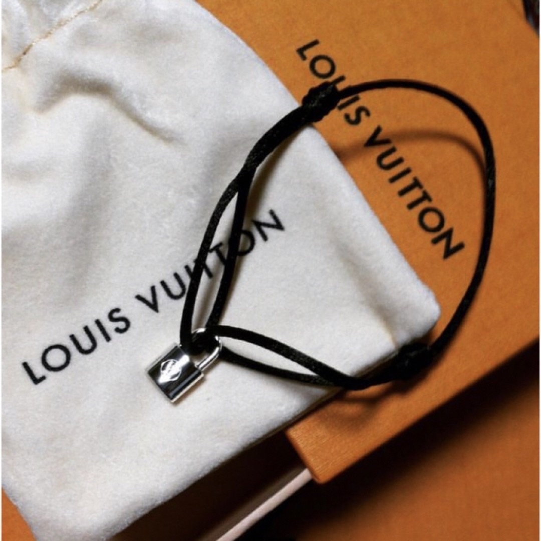 LOUIS VUITTON(ルイヴィトン)の【専用】louis vuitton ヴィトン　ブレスレット レディースのアクセサリー(ブレスレット/バングル)の商品写真