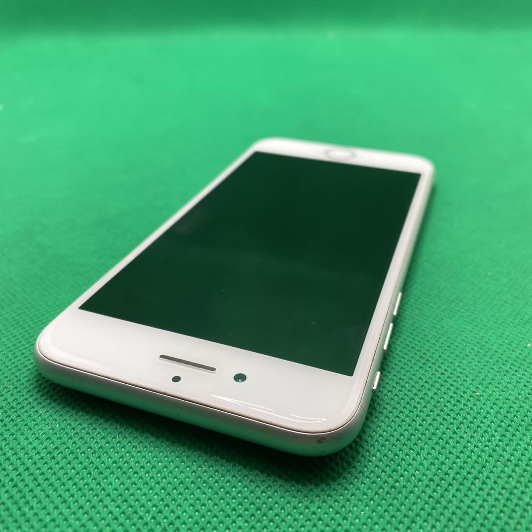 【格安美品】iPhone 8 64GB simフリー本体 300