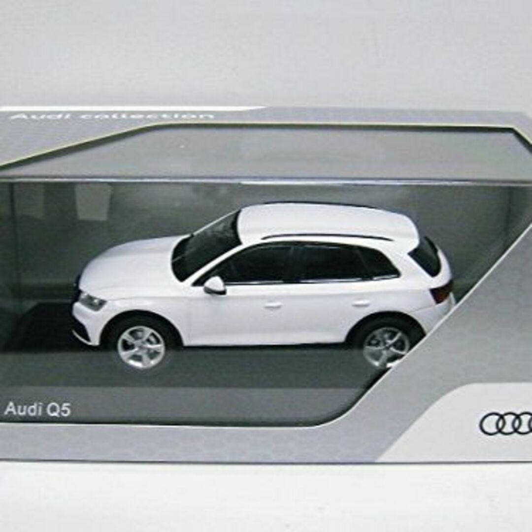 AUDI特注 1/43 アウディ Q5 (ホワイト) 2018-