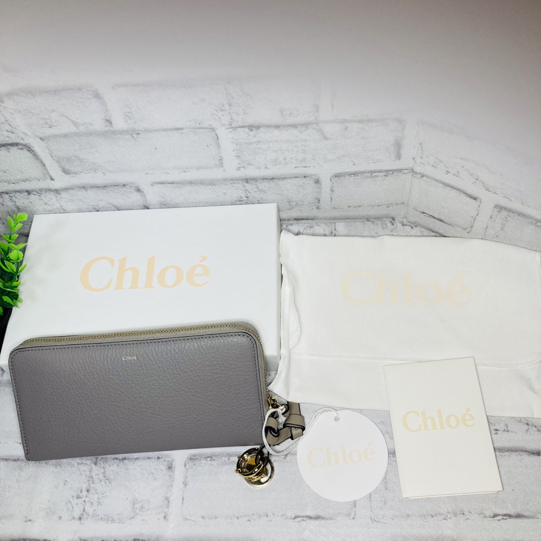 新品未使用！　クロエ　Chloe 長財布　ブラック　ラウンドファスナー　チャーム