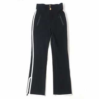 LOUIS VUITTON - ルイヴィトン スラックス ボトムス パンツ ロゴ釦 金