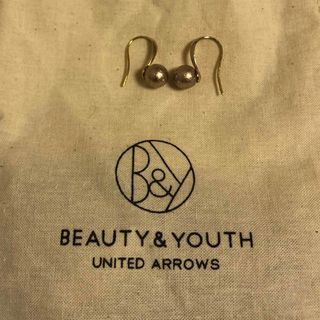 ビューティアンドユースユナイテッドアローズ(BEAUTY&YOUTH UNITED ARROWS)の【BEAUTY & YOUTH】ゴールド調ドロップパールピアス(ピアス)