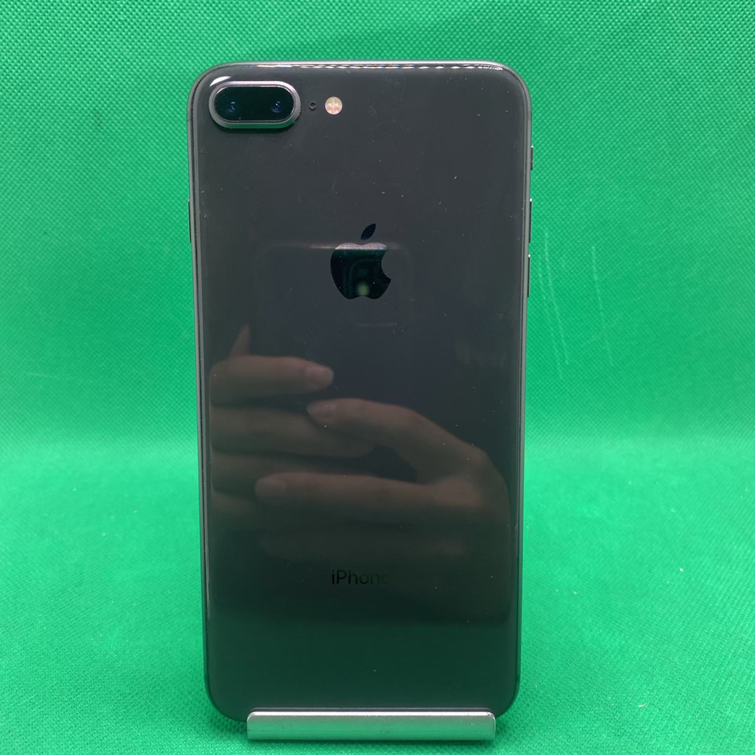 【格安美品】iPhone 8plus 256GB simフリー本体 424