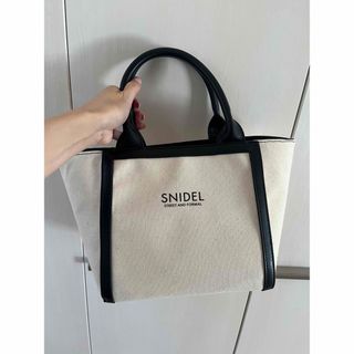 スナイデル(SNIDEL)のスナイデル♡ロゴバッグ(トートバッグ)