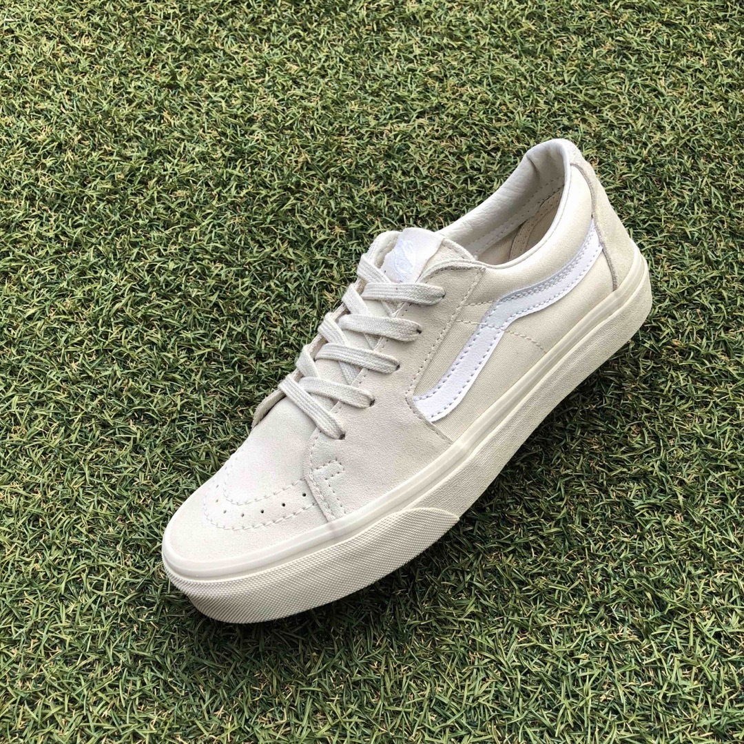 レディース美品25VANS  SK8-LOW ヴァンズ スケートロー HW275