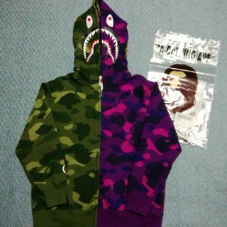 アベイシングエイプ(A BATHING APE)のA BATHING APEBAPE KIDSカラーカモクレイジーパーカー130(ジャケット/上着)