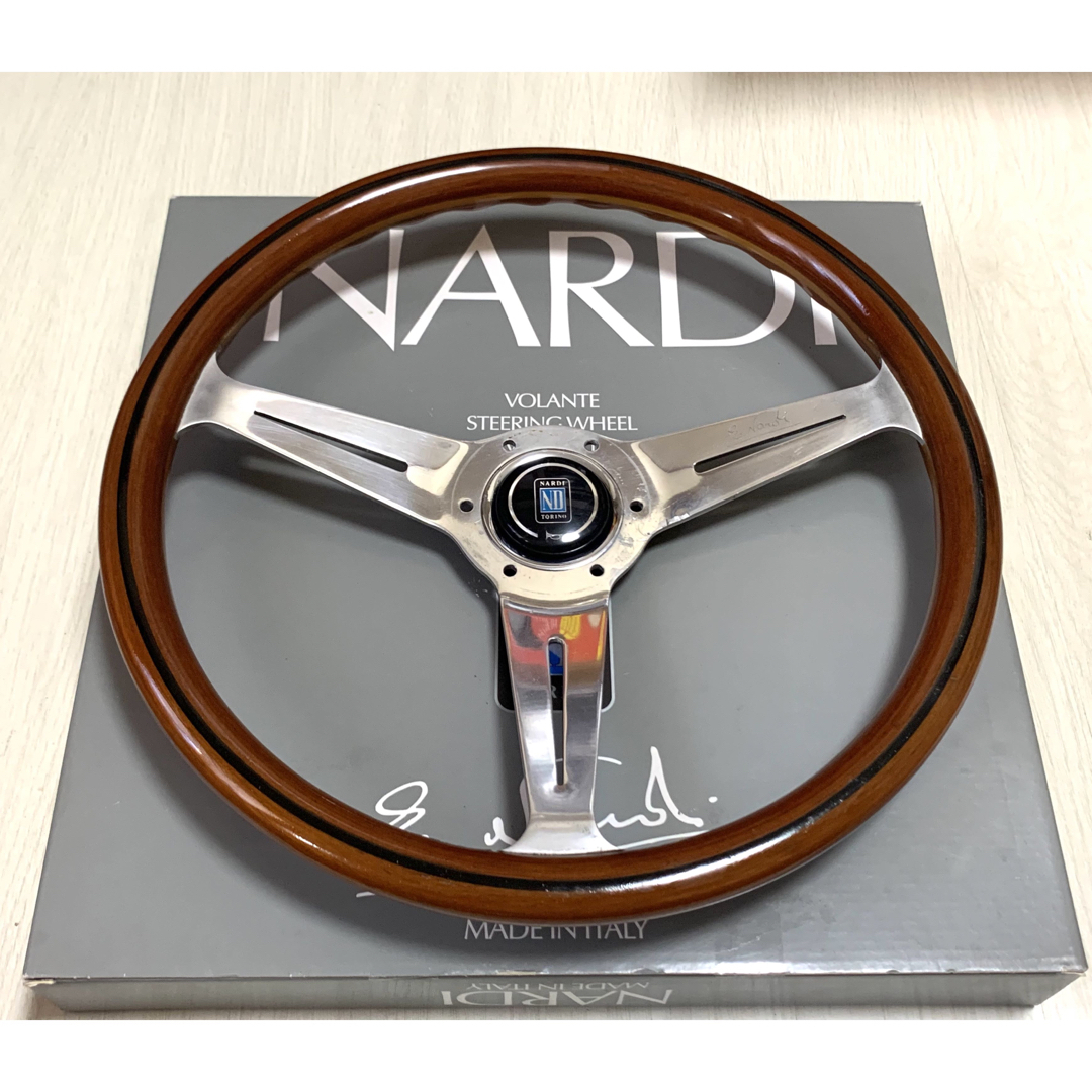 自動車希少【NARDI Classic】36.5Φ ウッドステアリング　ナルディ