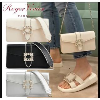 ロジェヴィヴィエ(ROGER VIVIER)のRoger Vivier♡ストラスバックルチェーンクラッチショルダー(ショルダーバッグ)