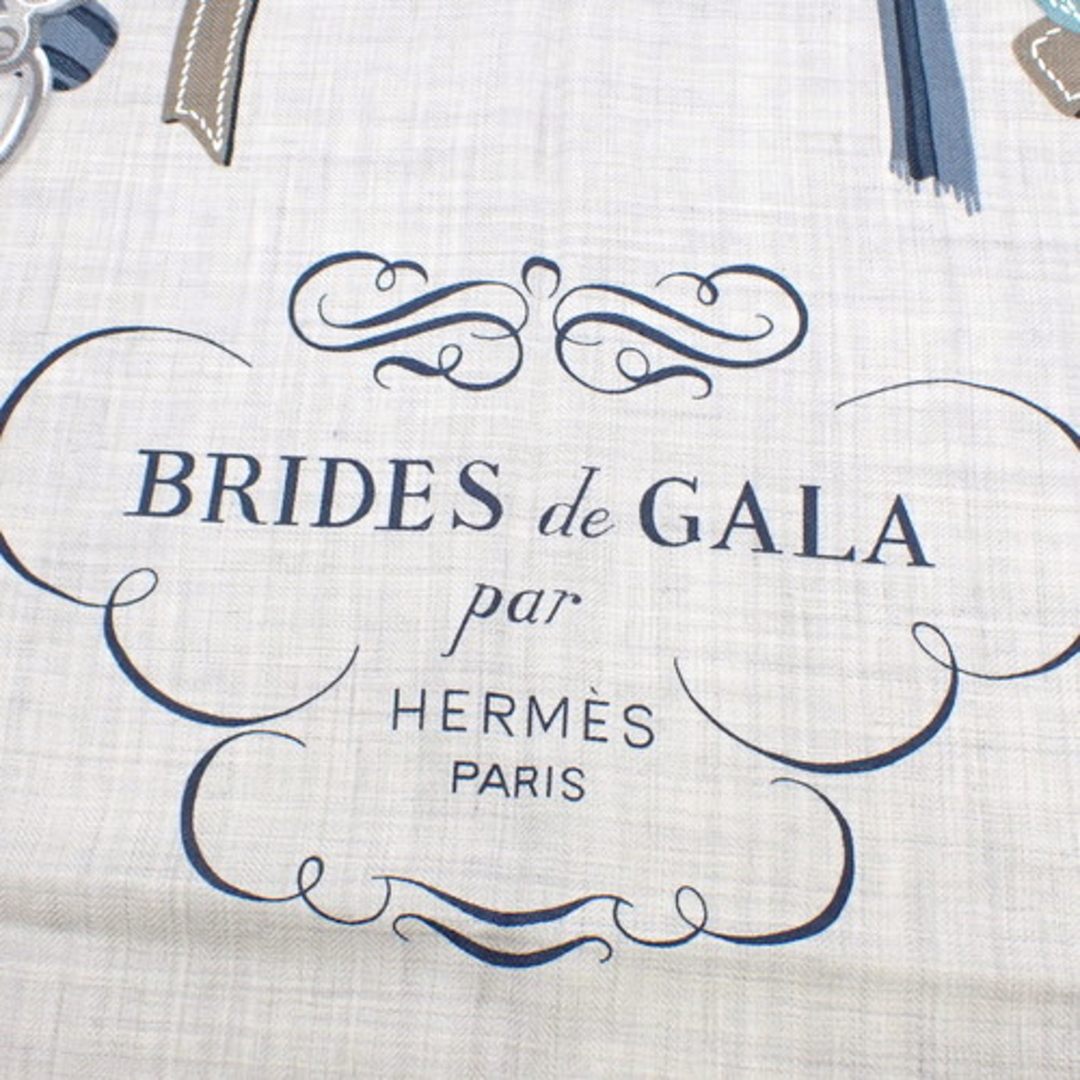 Hermes(エルメス)のHERMES(エルメス) Brides de Gala Applique Pique ブリッド・ドゥ・ガラ・アップリケ ピケ カレジェアン140 ストール 大判スカーフ カシミヤ シルク ブルージーン/グリシネ/ミエル ブルー青 ネイビー紺 グレー H243940S 13 レディース 40601104498【中古】【アラモード】 レディースのファッション小物(ストール/パシュミナ)の商品写真