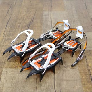 ペツル(PETZL)の極美品 ペツル PETZL VASAK バサック セミワンタッチ 12本爪 アイゼン クランポン 雪山 冬山 登山 アウトドア(登山用品)