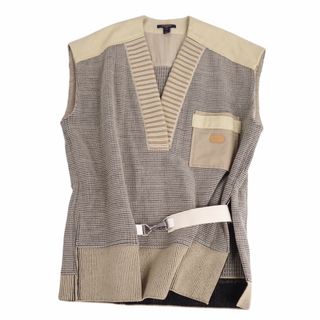 ルイヴィトン(LOUIS VUITTON)の極美品 ルイヴィトン LOUIS VUITTON ニット ベスト ジレ ノースリーブ 21SS ロゴパッチ トップス レディース 36(S相当) ベージュ/グレー(ベスト/ジレ)