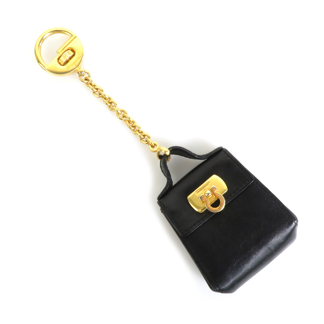 サルヴァトーレフェラガモ Salvatore Ferragamo チャーム バッグモチーフ レザー/メタル ブラック/ゴールド レディース 送料無料【中古】 e57190a | フリマアプリ ラクマ