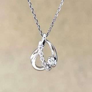 スタージュエリー(STAR JEWELRY)のスタージュエリー　プラチナネックレス　最終値下げ中✨(ネックレス)