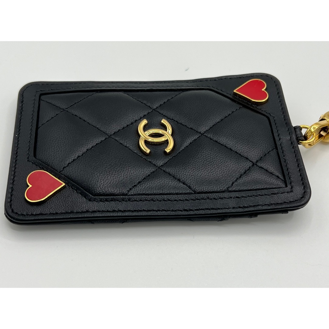 CHANEL - CHANEL シャネル トランプ マトラッセ カードケース ネック CHANEL - CHANEL シャネル トランプ マトラッセ カードケース ネック