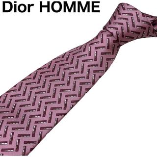 ディオールオム(DIOR HOMME)の美品　高級感　Dior HOMME ネクタイ　CDロゴ　シルク100 イタリア製(ネクタイ)