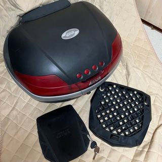 ジビ - GIVI モノキー V46+汎用ベース+純正バックレスト ジビ 46L