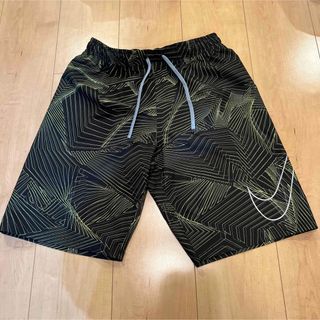 ナイキ(NIKE)の値下げしました！NIKE水陸両用パンツ170(水着)