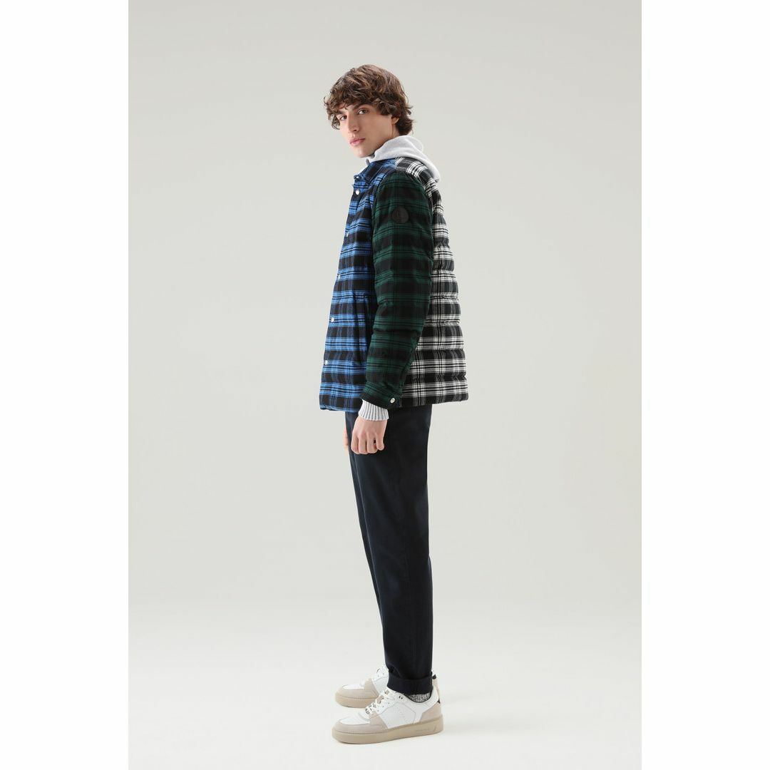 WOOLRICH(ウールリッチ)の新品 Woolrich チェック シャツダウンジャケット メンズのジャケット/アウター(ダウンジャケット)の商品写真