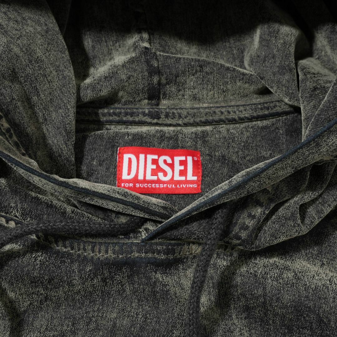 DIESEL新品パーカー