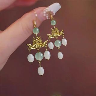 ザラ(ZARA)の花絲蓮花瑠璃　白緑金色ピアス　縁起物　新中式　侘び寂び　ハンドメイド　着物　漢服(ピアス)