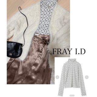 フレイアイディー(FRAY I.D)の【新品✴︎人気】FRAY I.D✴︎モノグラムプリントタートル(カットソー(長袖/七分))