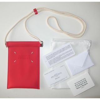 マルタンマルジェラ(Maison Martin Margiela)のマルジェラ Hanging Phone pouch ネックポーチ ラバー red(その他)