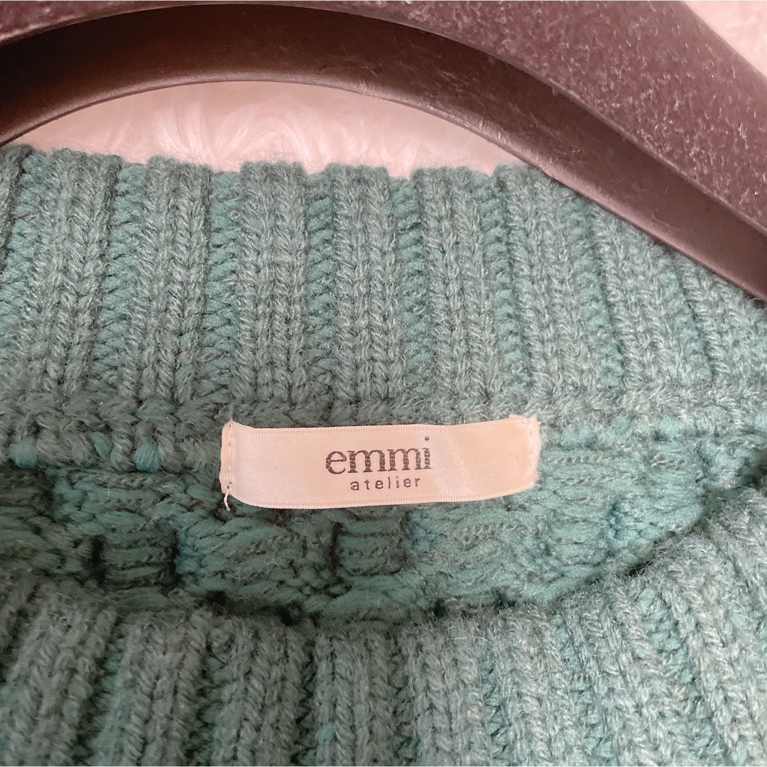 emmi atelier(エミアトリエ)のemmi atelier アランニット　ケーブル　ニット　厚手　エミアトリエ　緑 レディースのトップス(ニット/セーター)の商品写真