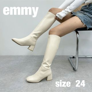 【emmy】チャンキーヒールロングブーツ新品、未使用(ブーツ)