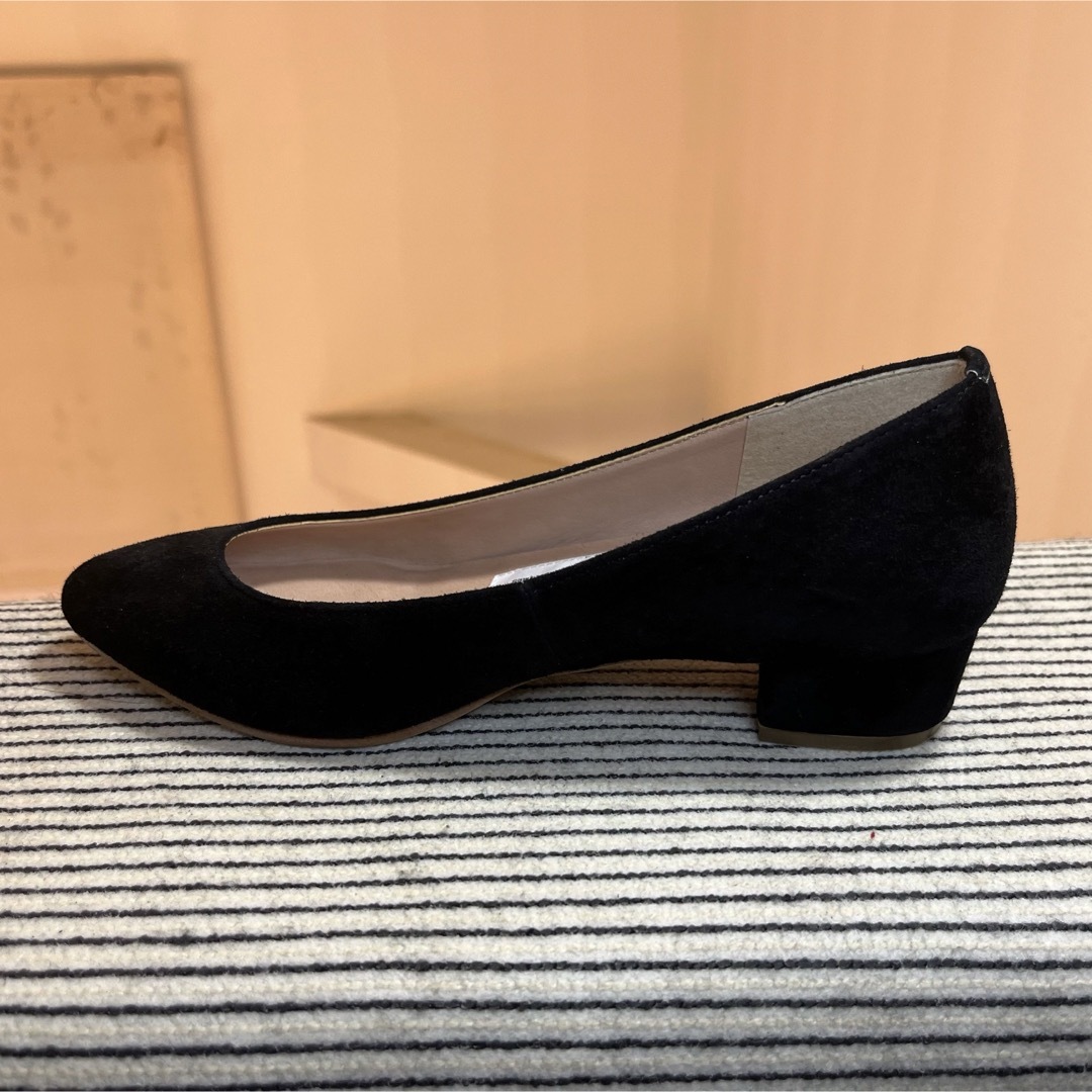 farfalla(ファファラ)の新品　farfalle スエードパンプス　22cm 日本製 レディースの靴/シューズ(ハイヒール/パンプス)の商品写真