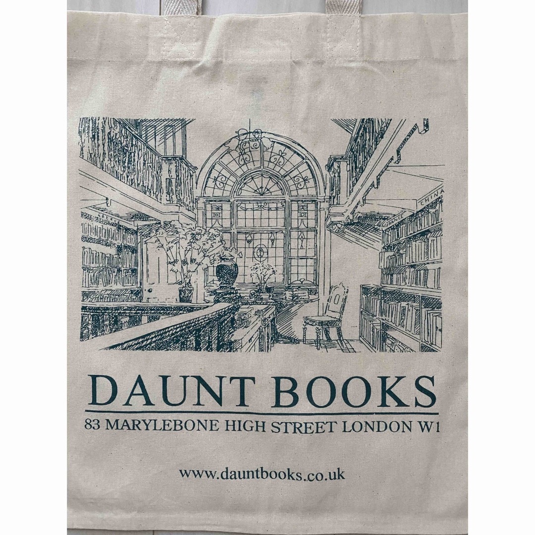 DAUNT BOOKS エコトートバッグ レディースのバッグ(トートバッグ)の商品写真