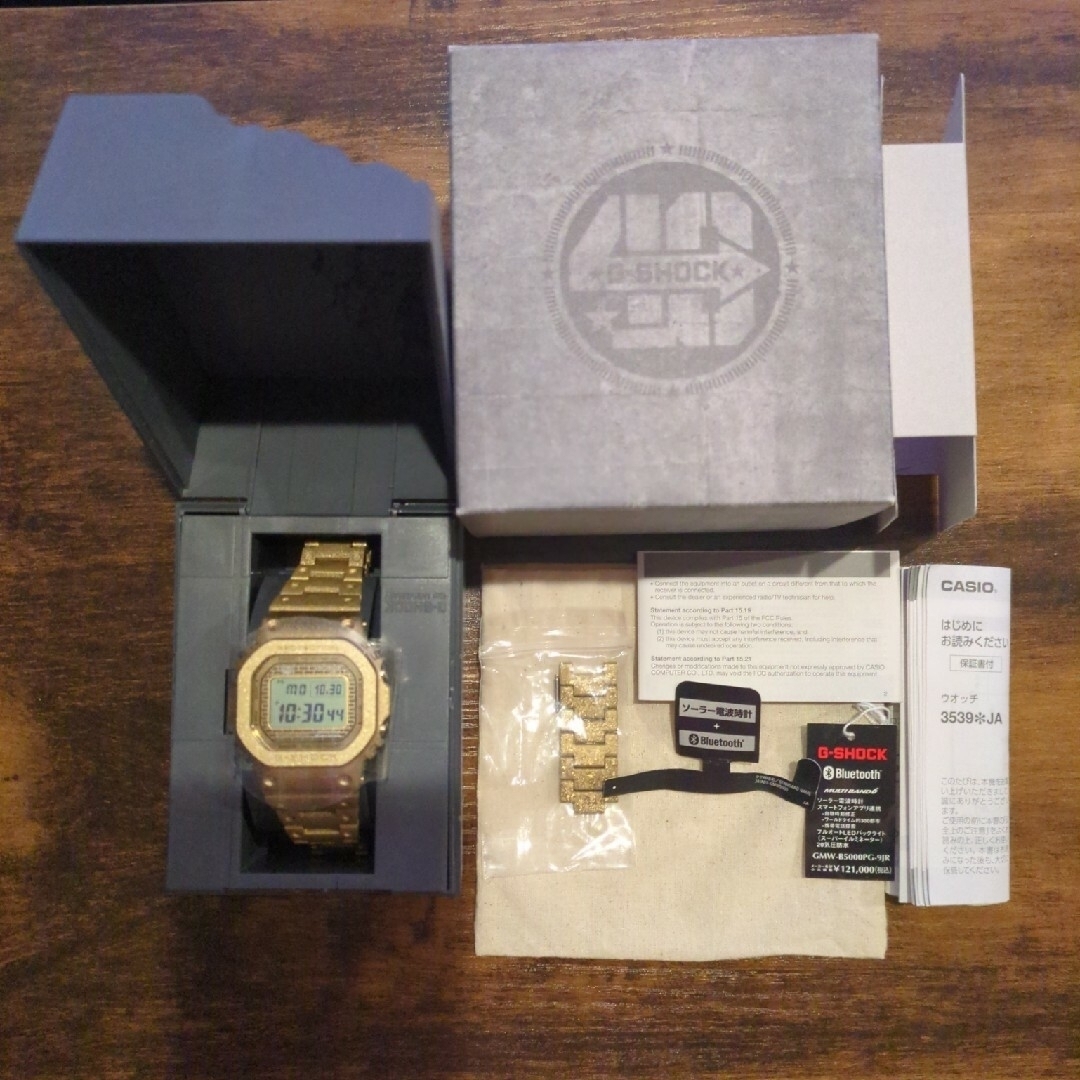 CASIO(カシオ)の国内正規品　40周年限定モデル GMW-B5000PG-9JR メンズの時計(腕時計(デジタル))の商品写真
