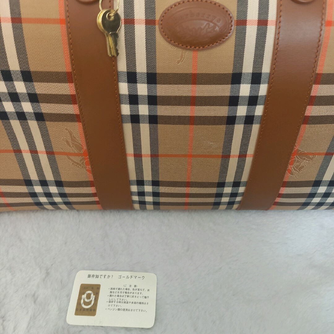 BURBERRY(バーバリー)の美品　BURBERRY　バーバリー　ボストンバッグ　ノバチェック レディースのバッグ(ボストンバッグ)の商品写真