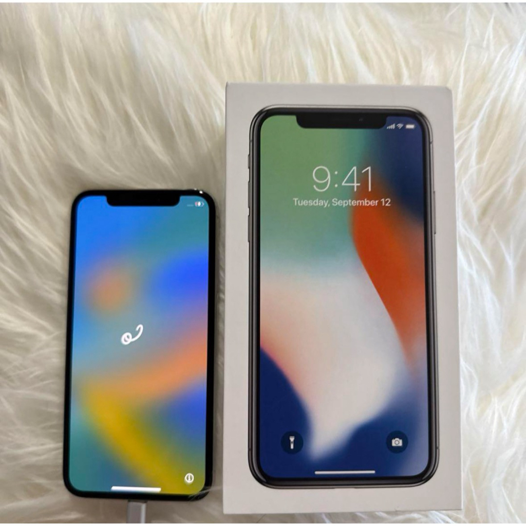 iPhone - iPhone X Silver 64 GB docomo SIMフリーの通販 by するめ's ...