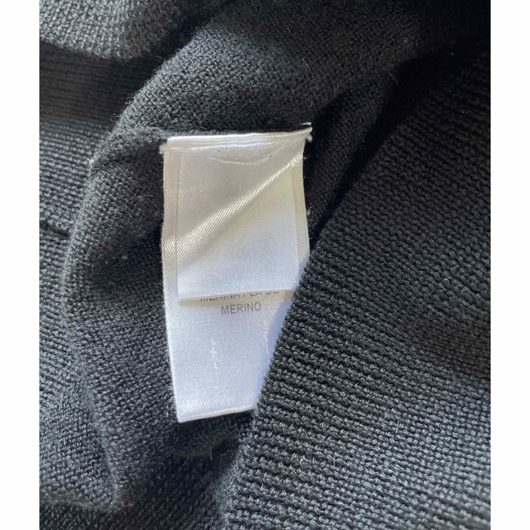 FRED PERRY(フレッドペリー)のフレッドペリー　メリノウールVネックセーター　XS メンズのトップス(ニット/セーター)の商品写真