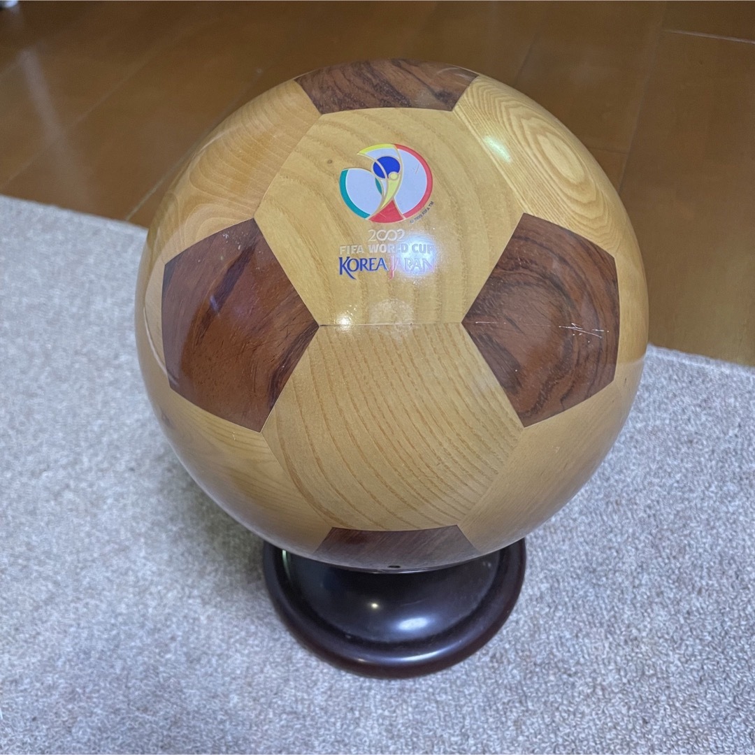 2002 FIFA 日韓 ワールドカップ 木製 サッカーボール オブジェ