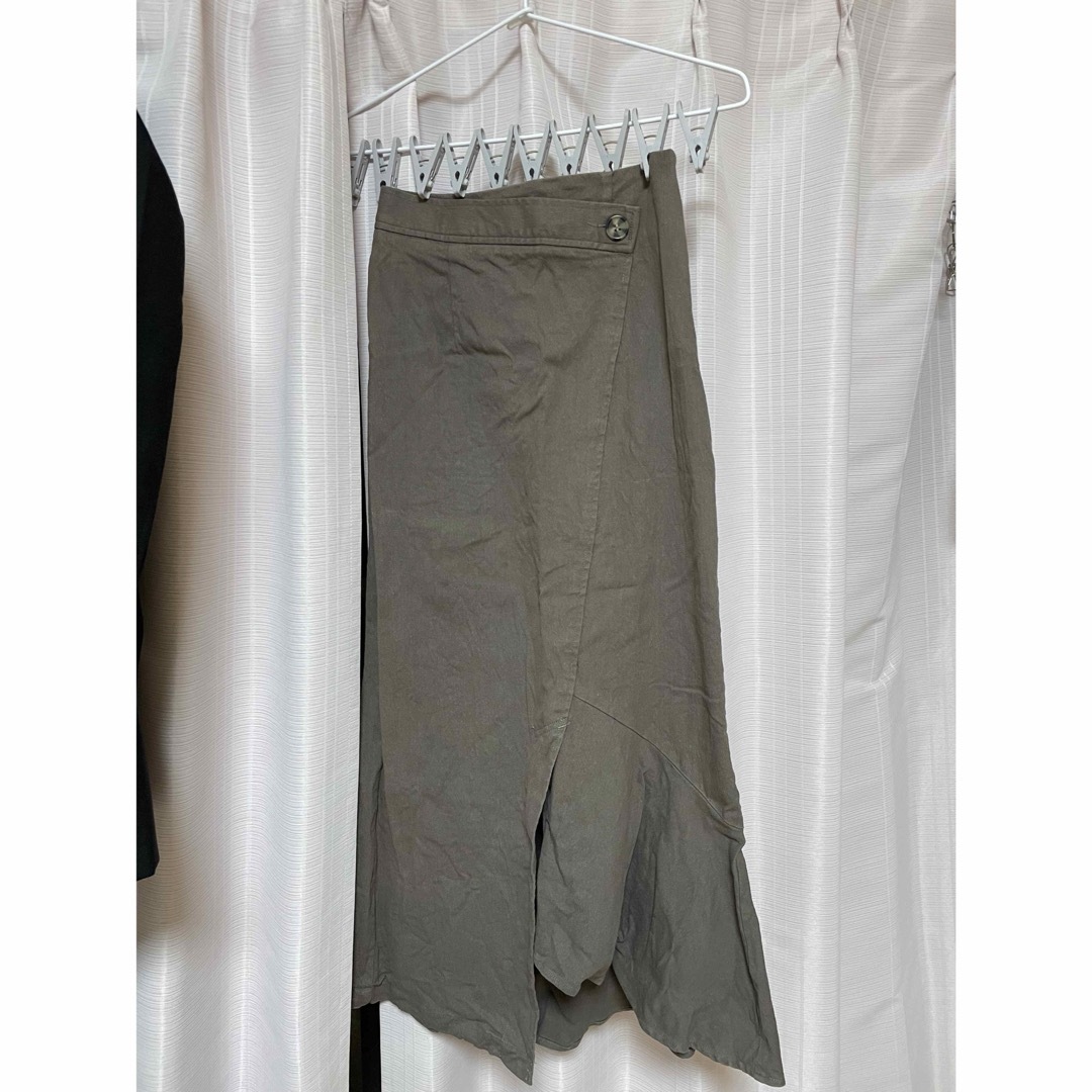 MURUA(ムルーア)のMURUA ムルーア　アシンメトリーマーメイドスカート レディースのスカート(ロングスカート)の商品写真