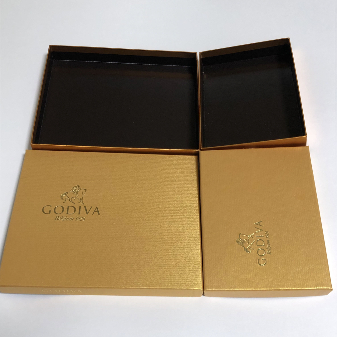 GODIVA(ゴディバ)の小物入れ 空箱 GODIVA ラッピング インテリア/住まい/日用品のオフィス用品(ラッピング/包装)の商品写真