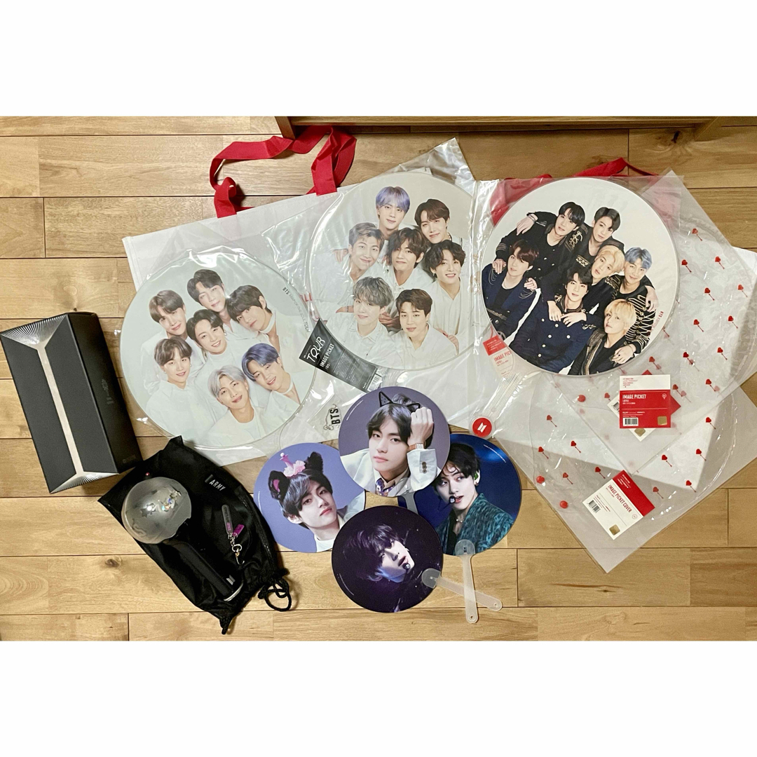 防弾少年団(BTS)(ボウダンショウネンダン)のBTS Vグッズセット エンタメ/ホビーのタレントグッズ(アイドルグッズ)の商品写真