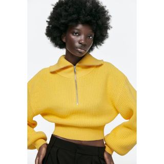 ザラ(ZARA)のハーフジップ　バルーンスリーブニット(ニット/セーター)