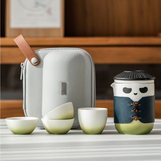 パンダ トラベル用茶器セット かわいい　超コンパクト　収納 アウト　キャンプ　(食器)