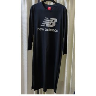 ニューバランス(New Balance)のニューバランス　長袖ロングワンピース　ブラックネイビーＭサイズ(ロングワンピース/マキシワンピース)