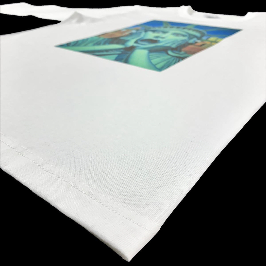 新品 ビックリ 自由の女神 アメリカ NY ニューヨーク ポップ ロンT メンズのトップス(Tシャツ/カットソー(七分/長袖))の商品写真
