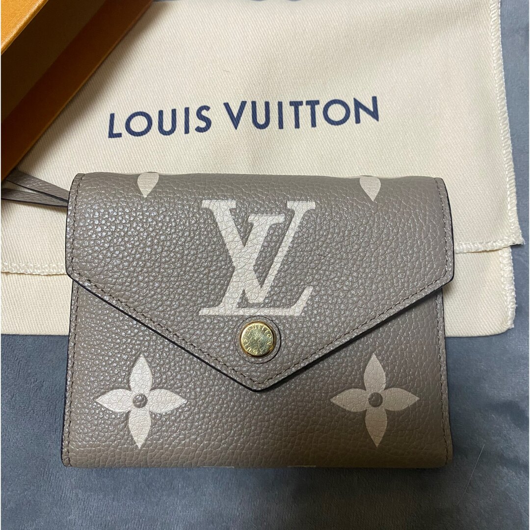 Louis Vuitton ルイヴィトン ポルトフィユ・ヴィクトリーヌ