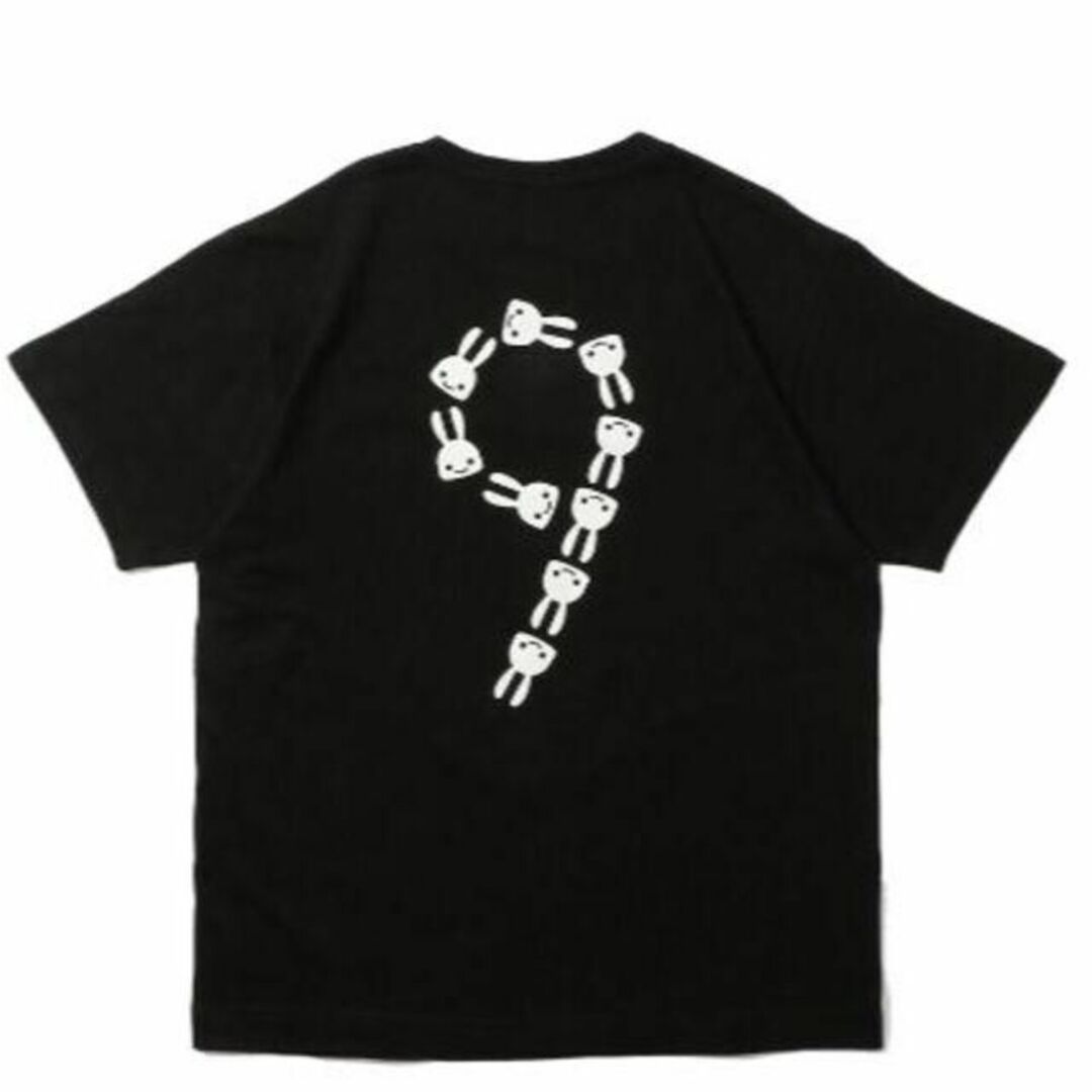 CUNE(キューン)の新品うちわ付　cune キューン うさぎ 9頭身 9周年記念 Tシャツ 黒 XL メンズのトップス(Tシャツ/カットソー(半袖/袖なし))の商品写真