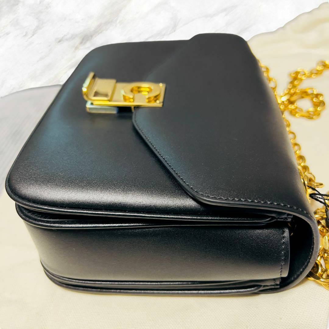 CELINE - 【新品】CELINE セリーヌ ミディアム C ショルダー CELINE - 【新品】CELINE セリーヌ ミディアム C ショルダー